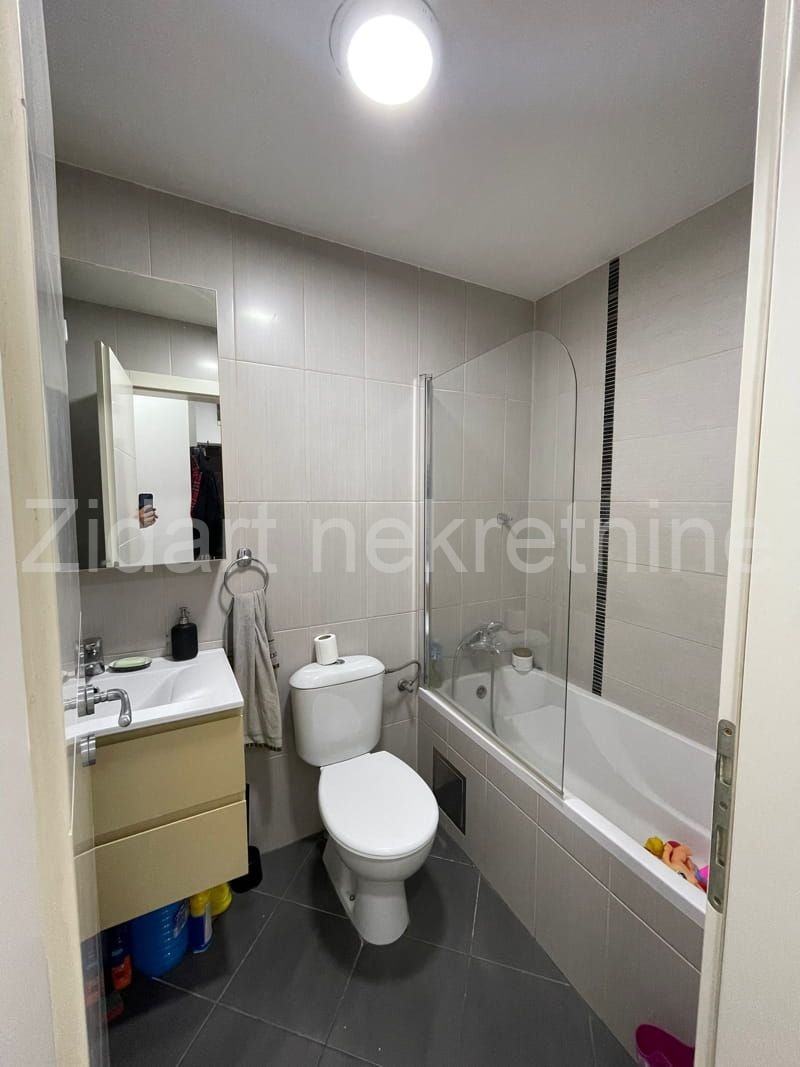 Vračar, Gospodara Vučića, opremljen lux stan 10