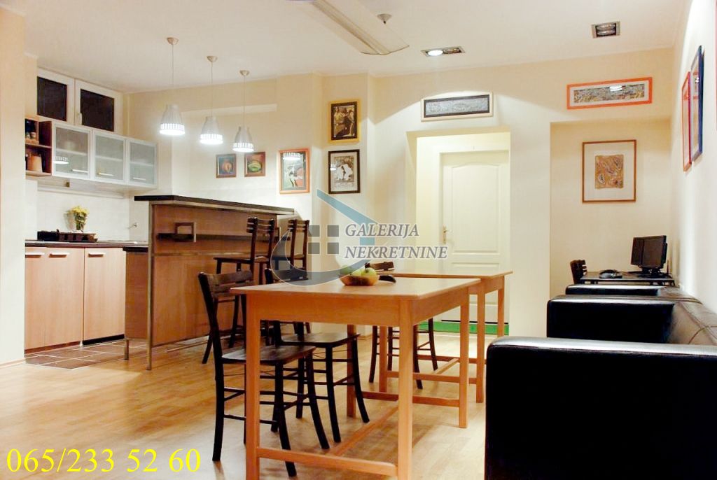 Savski venac  Ekonomski fakultet   Karađorđeva 101m2 1