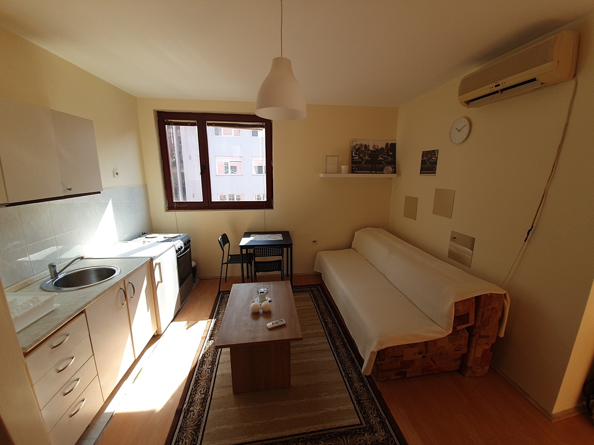 izdajem stan kod fakulteta zaštite na radu 5