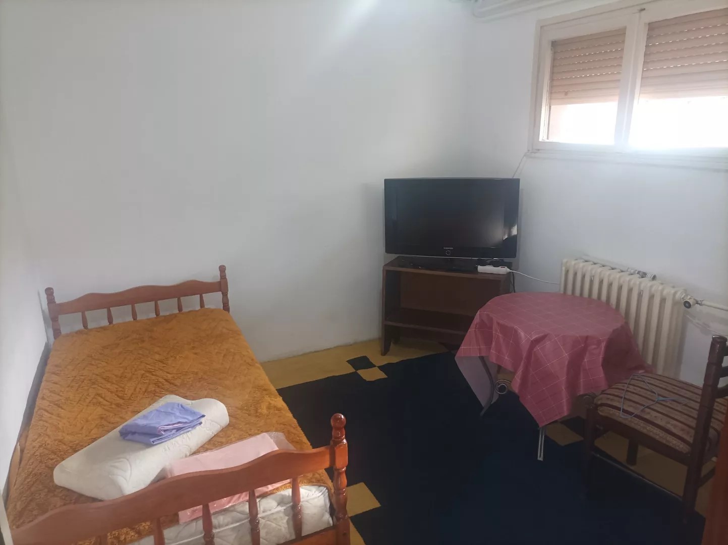 Izdaje se 2  stan Čukarica 5