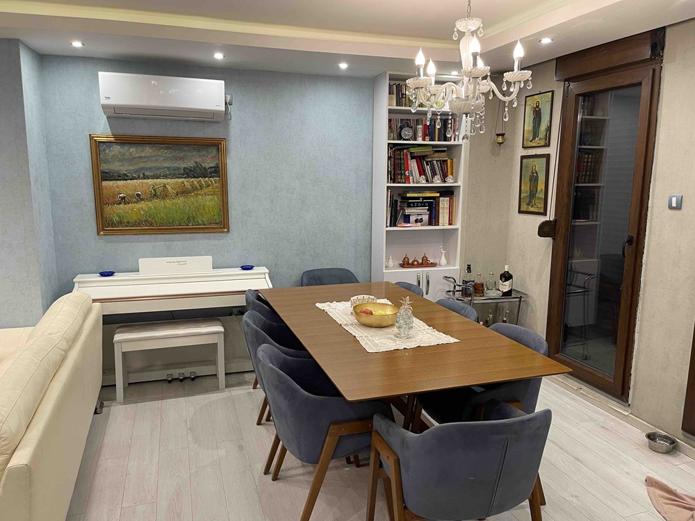 Prodajemo LUX stan na Senjaku sa dvorištem  100m2 5