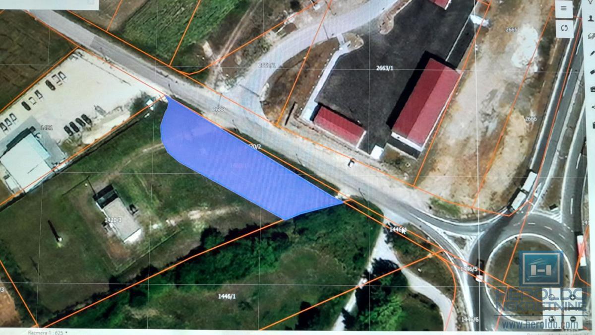 Parcela za izdavanje kod kružnog toka Batočina -Kragujevac 1