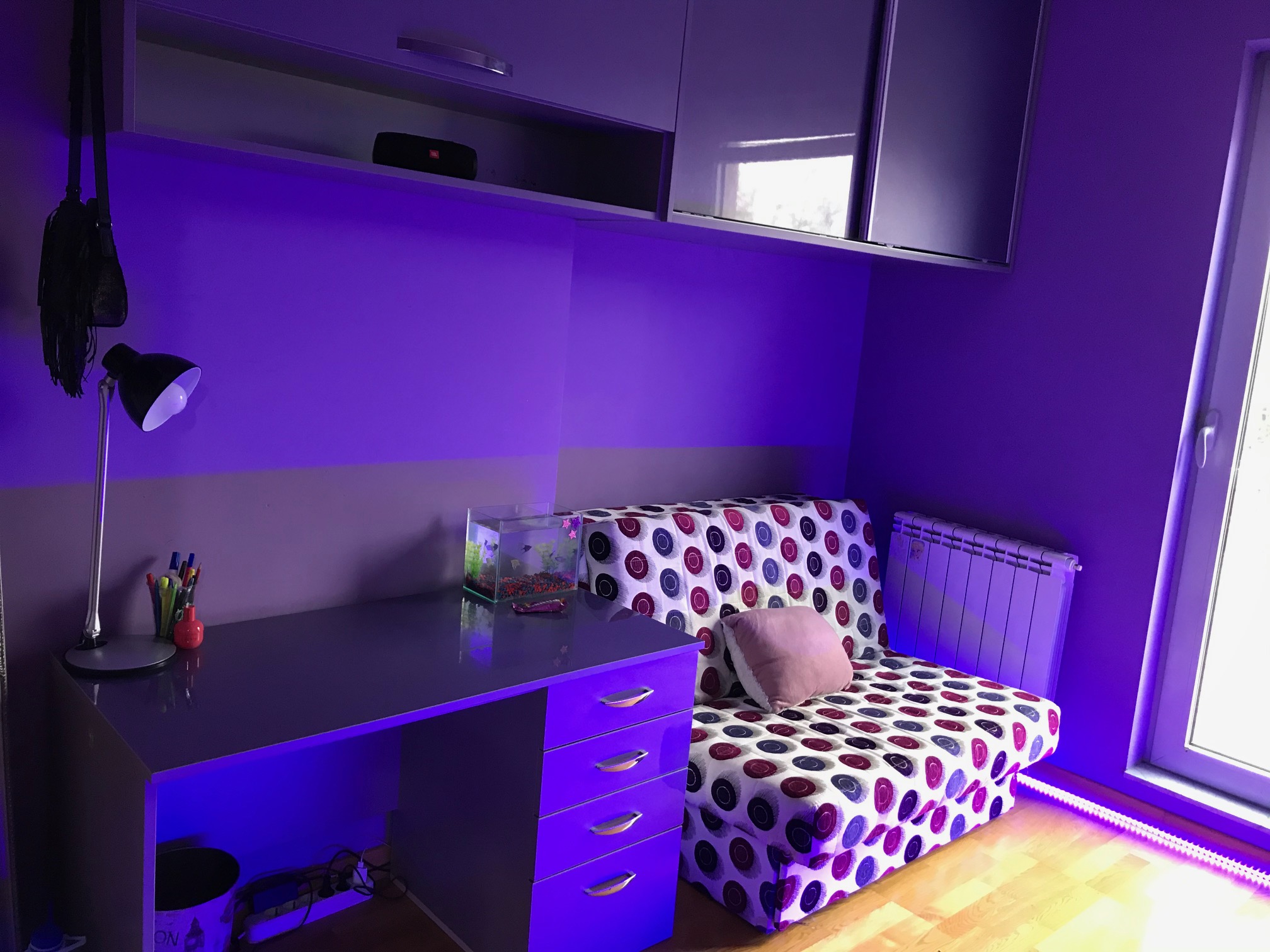 Izdajem namešten stan u zgradi TQ u Inđiji 3