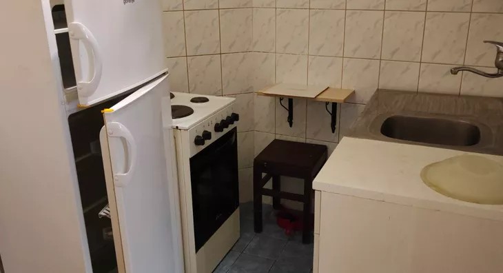 Izdajem jednosoban stan 35kv 2