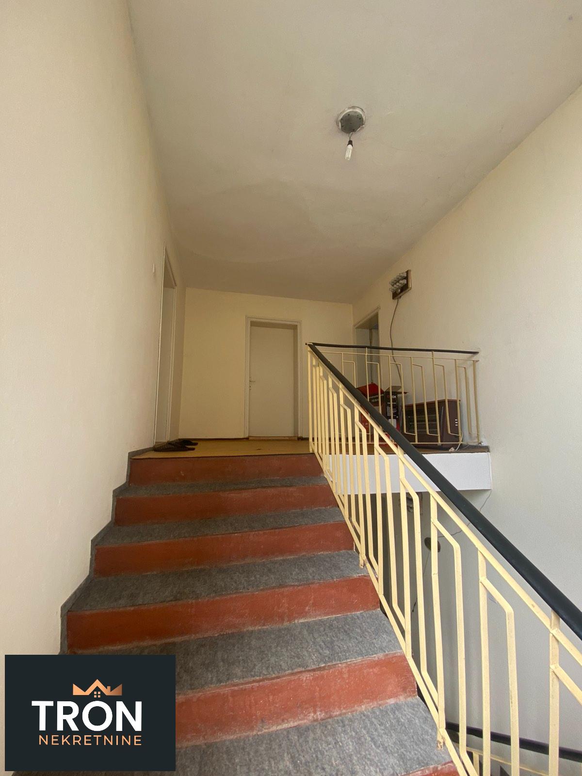 Kuća u blizini Vrnjačkih Termi i Opštine  250m2 5