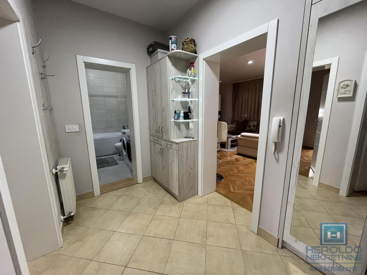 Luksuzan troiposoban stan 9