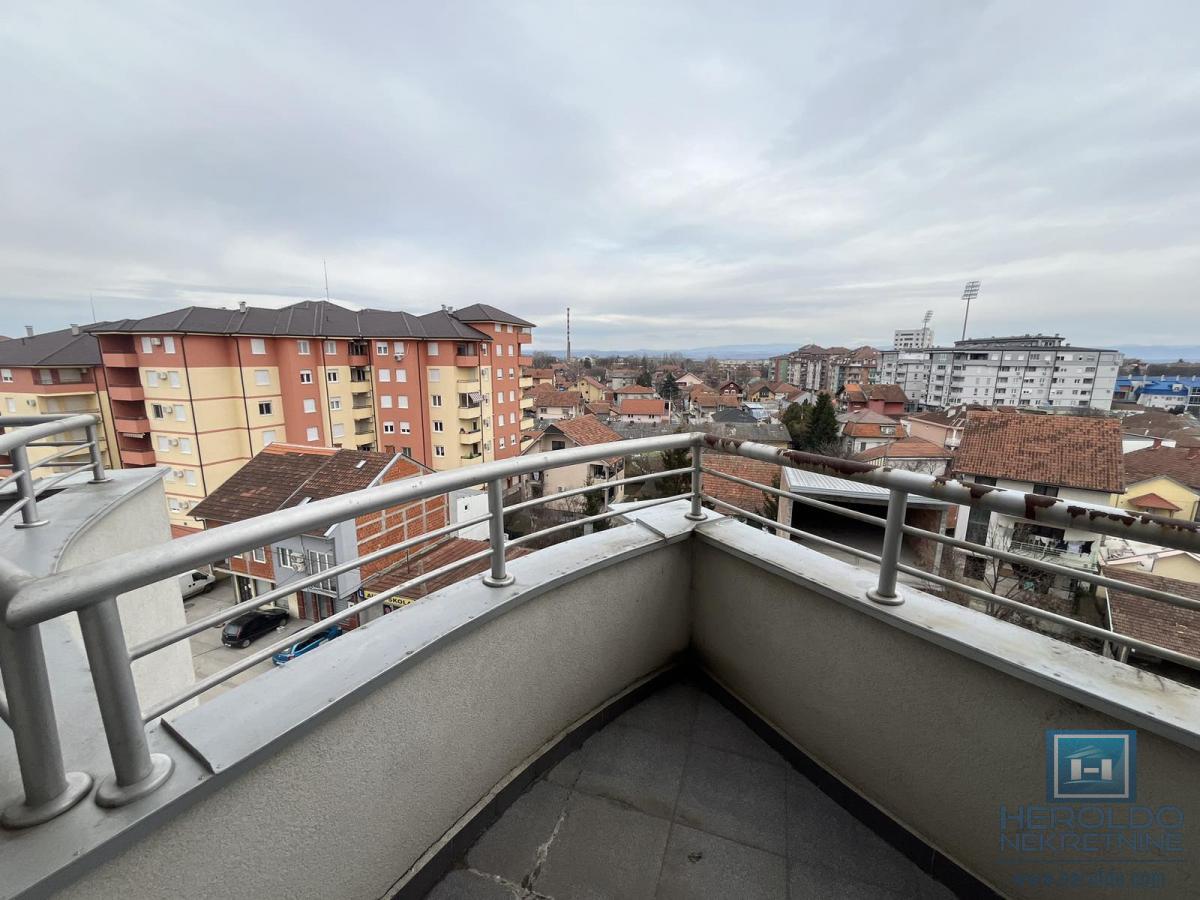 Luksuzan troiposoban stan 17