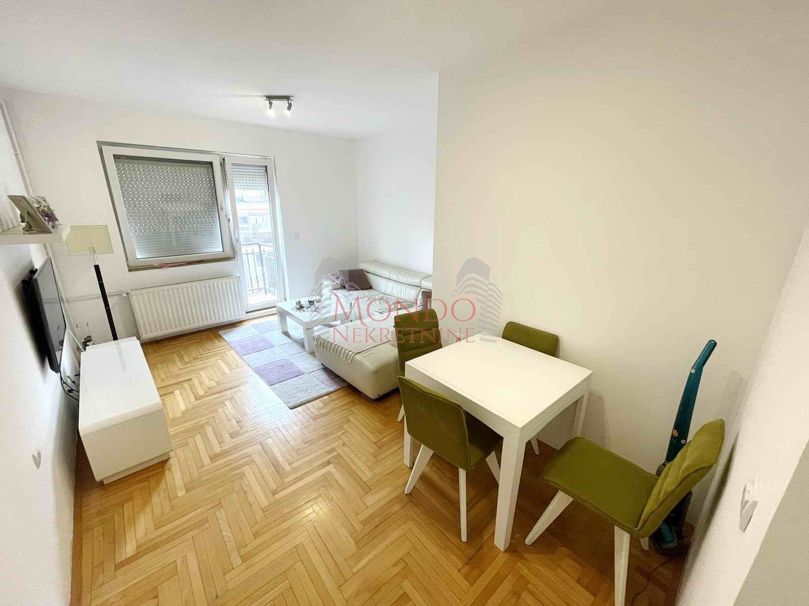 Dvosoban stan na paliluli, eg, peti sprat, Niš 4