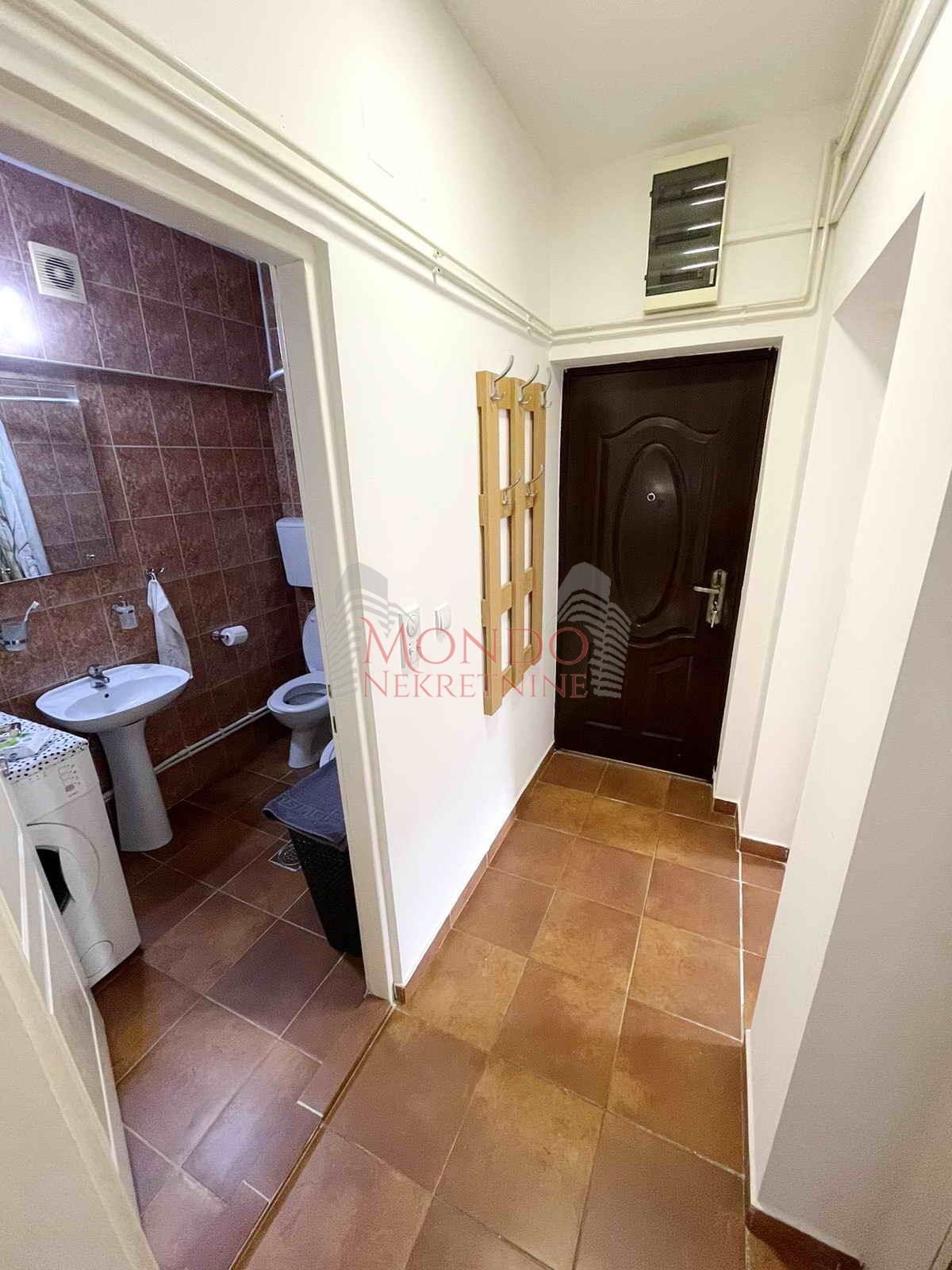 Dvosoban stan na paliluli, eg, peti sprat, Niš 13