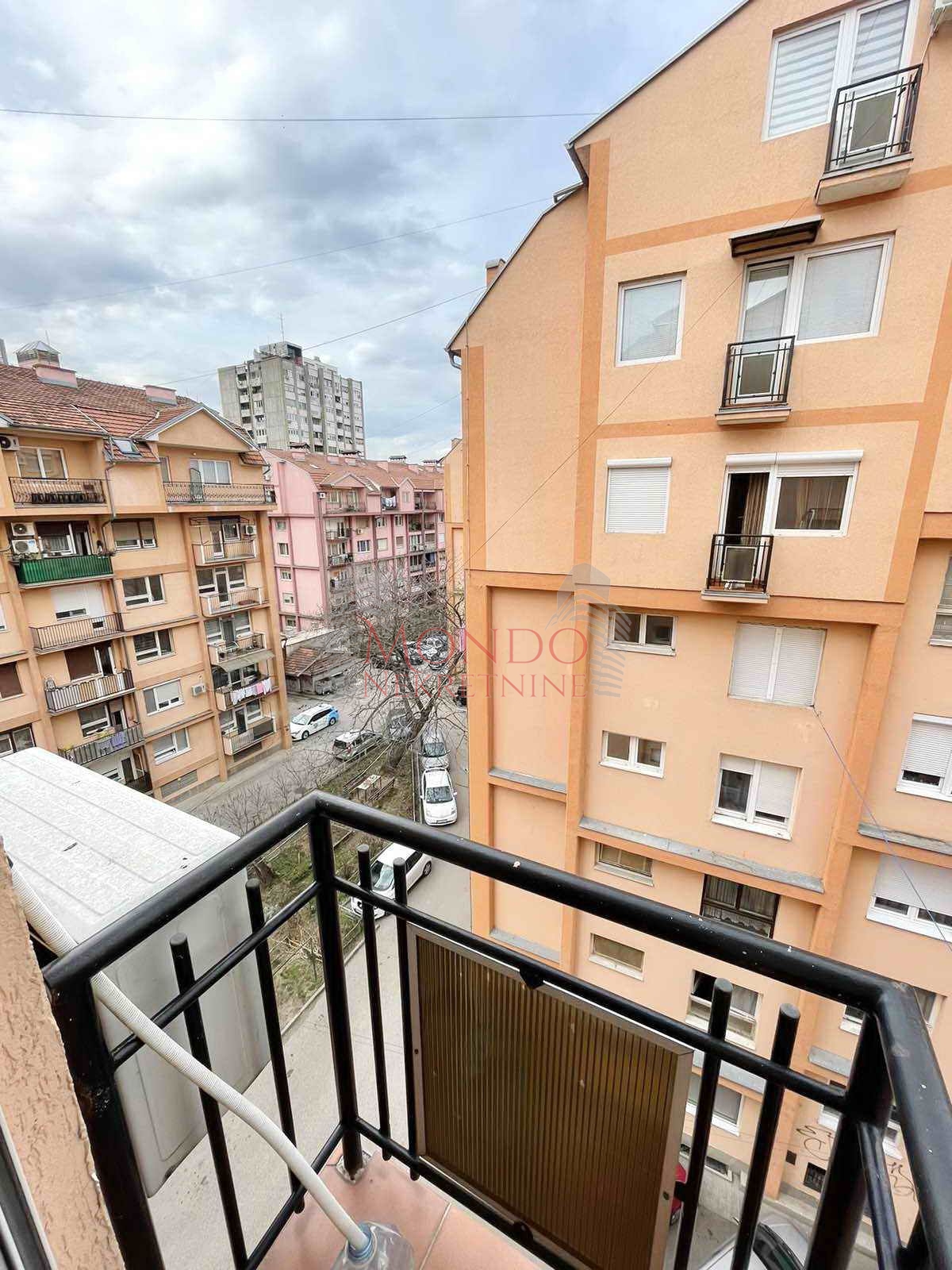 Dvosoban stan na paliluli, eg, peti sprat, Niš 10