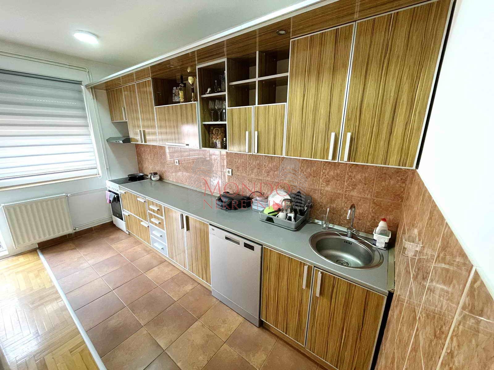 Dvosoban stan na paliluli, eg, peti sprat, Niš 7