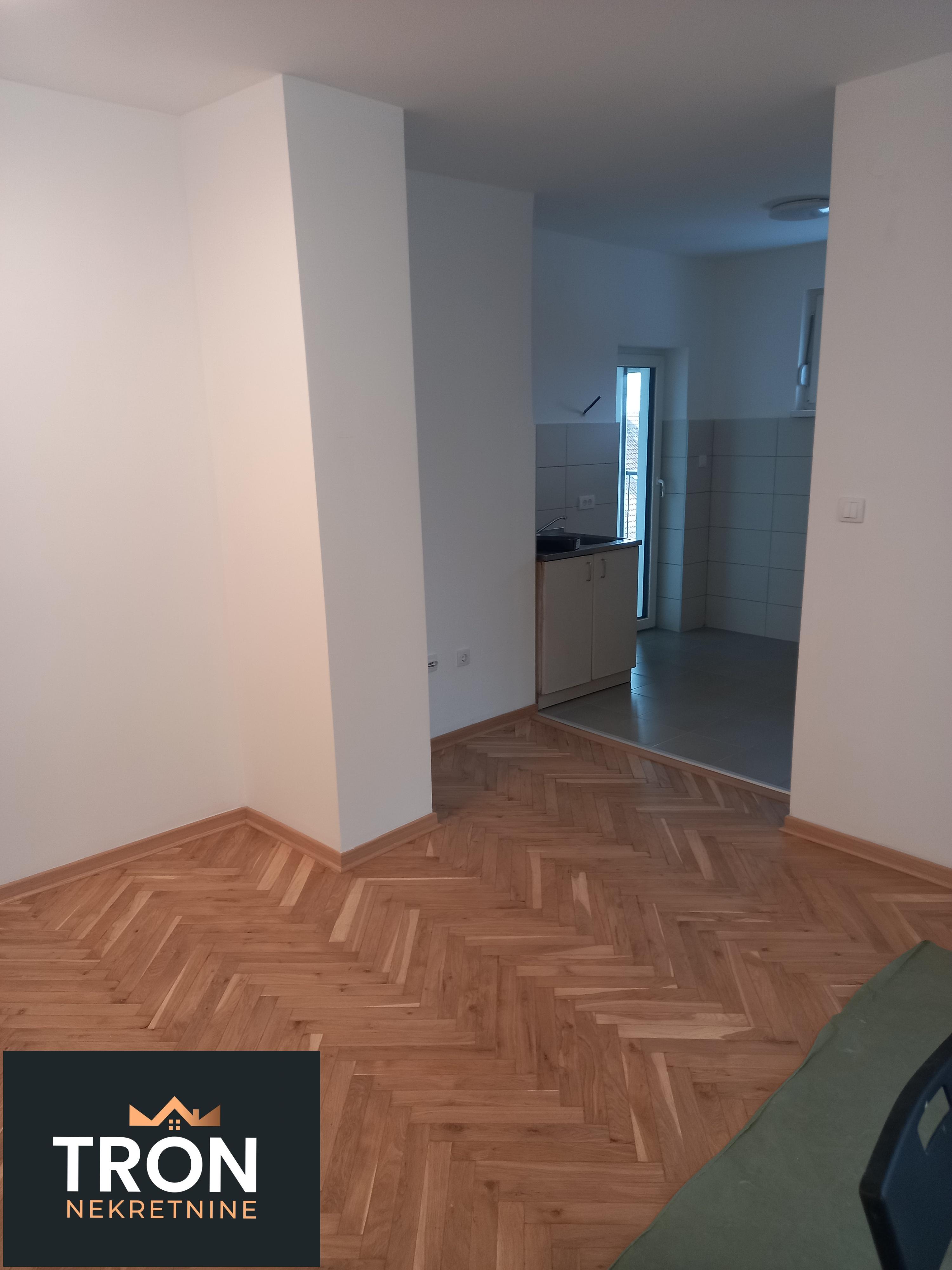 Dvosoban stan u blizini Aqua parka  na Raju 61m2 2