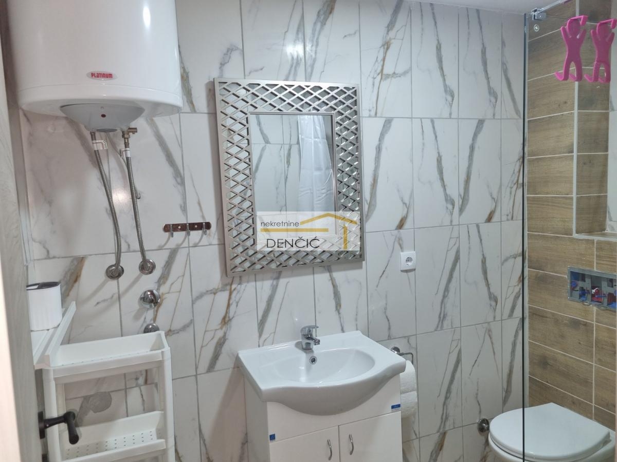 Stan  35 m2  Srebrno Jezero  prodaja 9