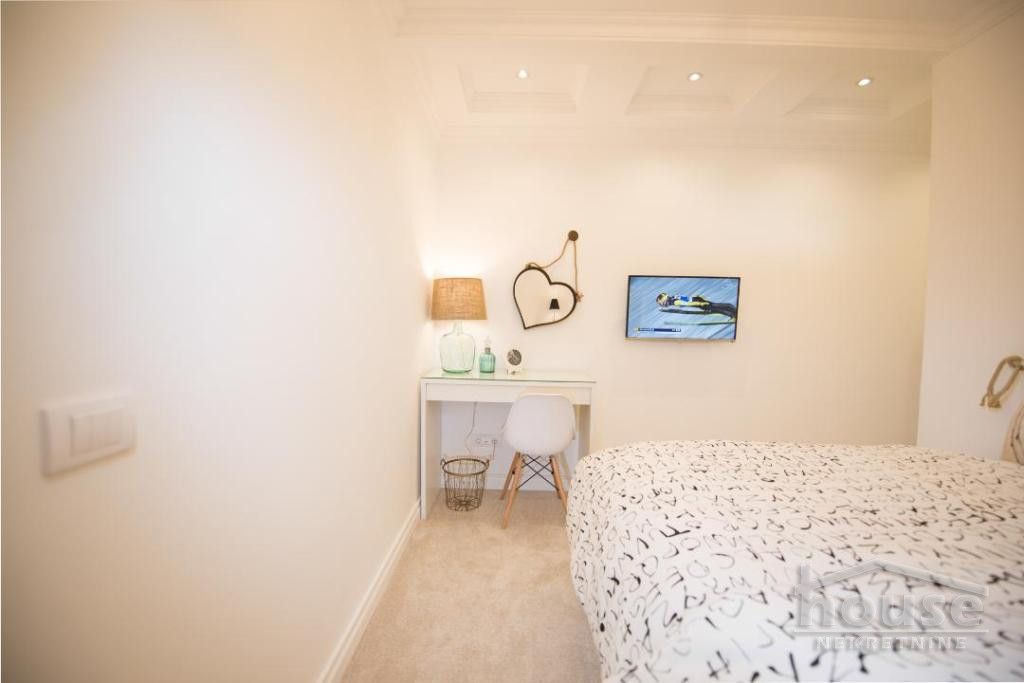 Stanovi,NOVI SAD,CENTAR 70m2,1200€ , ID: 9116336 7