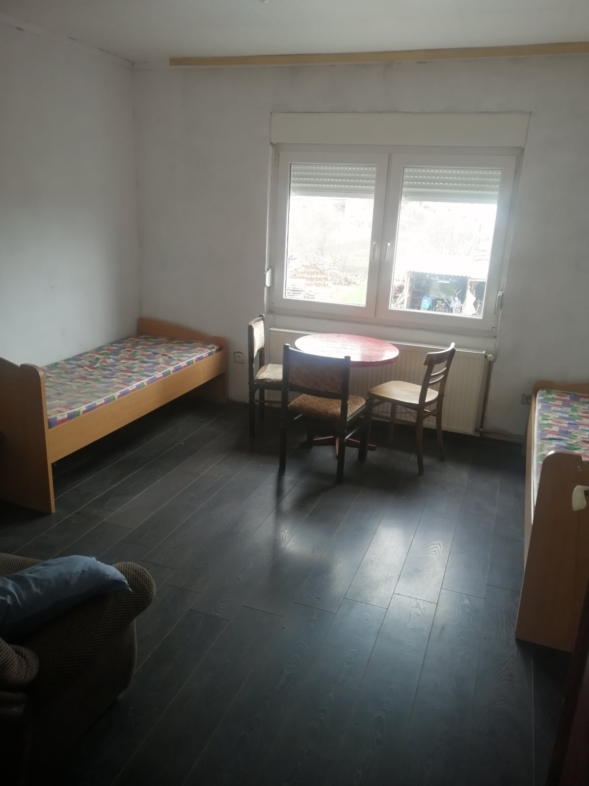 Izdaje se prostor za smestaj gradjevinskih radnika u Pancevu 1