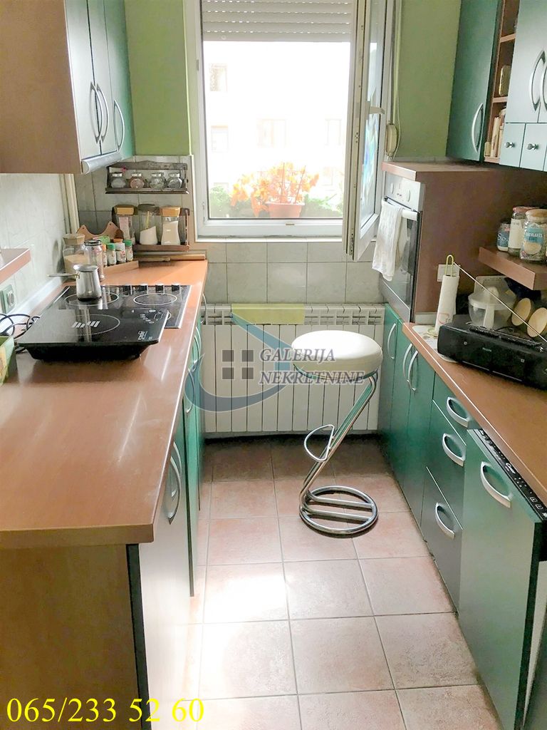 Novi Beograd  Blok 62   Dušana Vukasovića 117m2 4