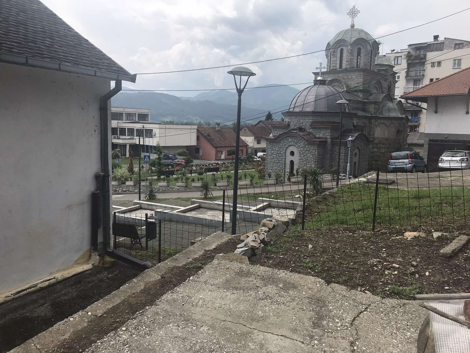 PRODAJEM KUĆU U CENTRU LJUBOVIJE 3