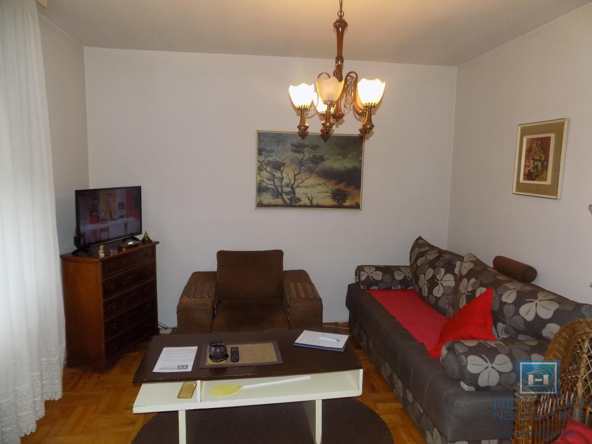 Kuća na prodaju u Dankovu 11