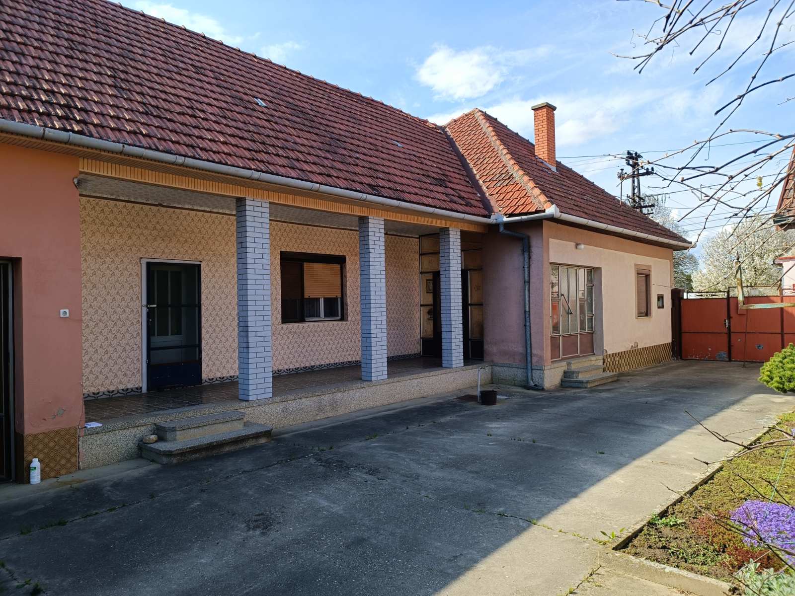 Odmah useljiva kuca 3