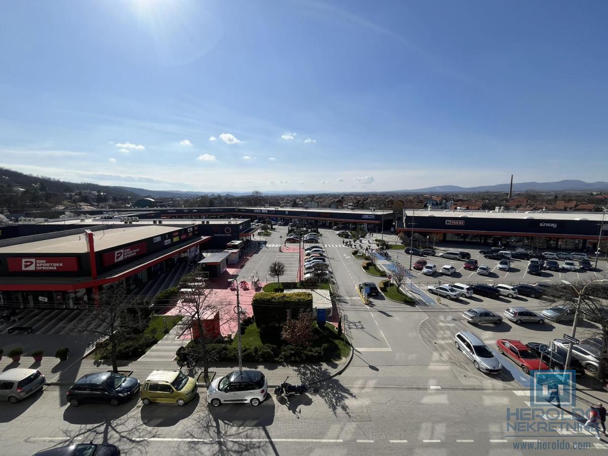 Kompletno opremljen jednoiposoban stan u novoj zgradi 11