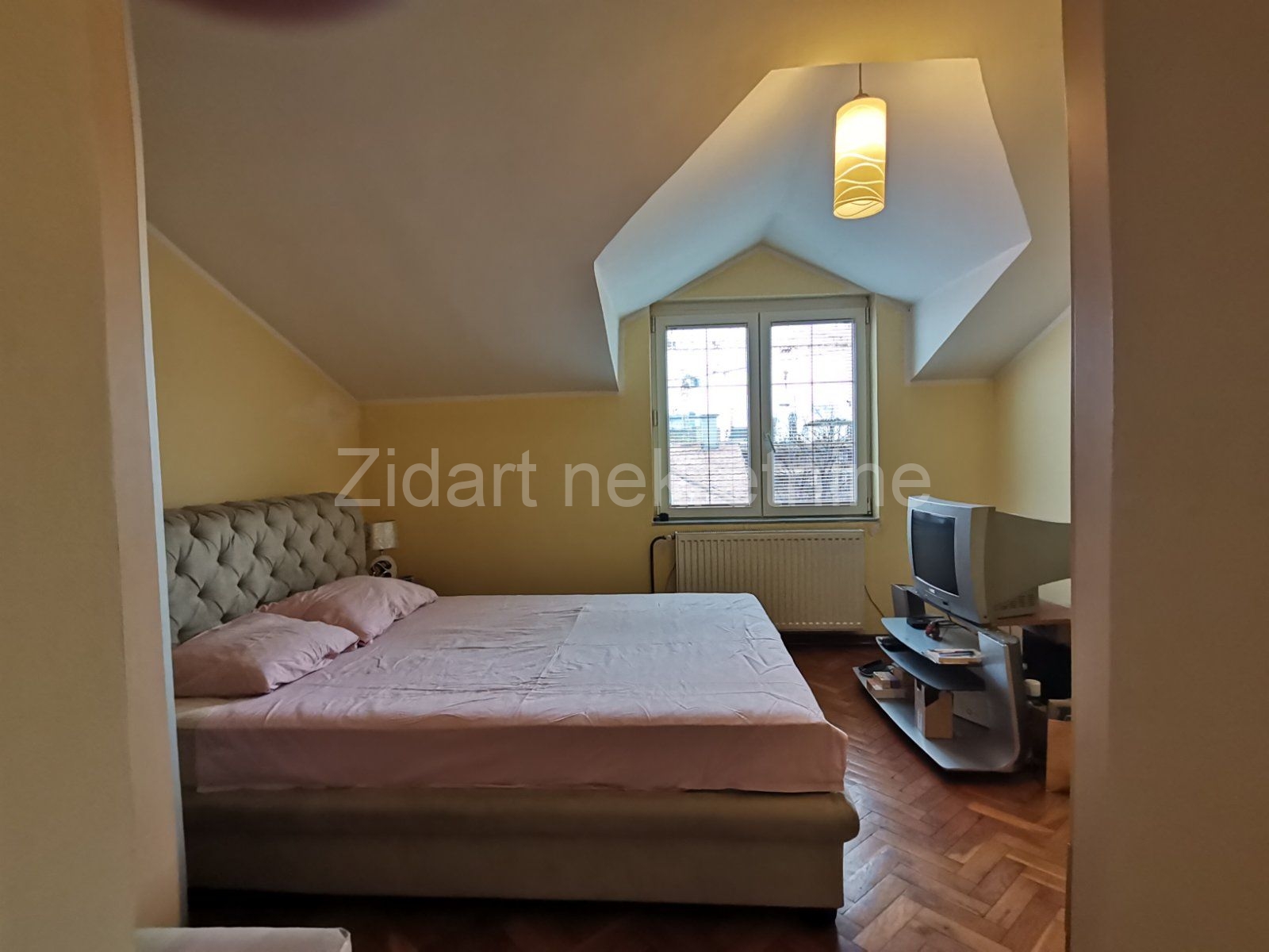 Zvezdara, Batutova, odličan dupleks 9
