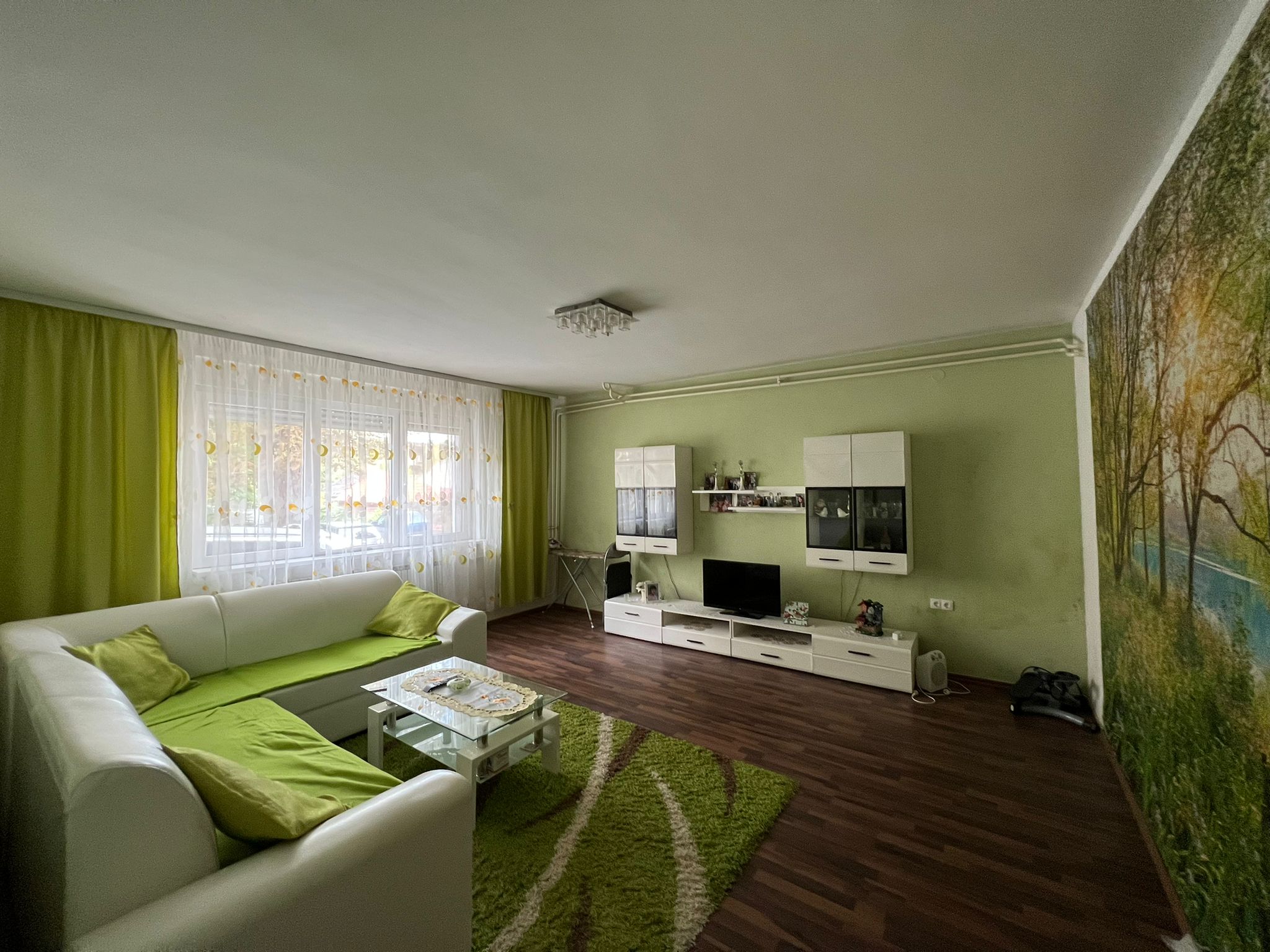 Dvosoban  renoviran stan na prodaju 1