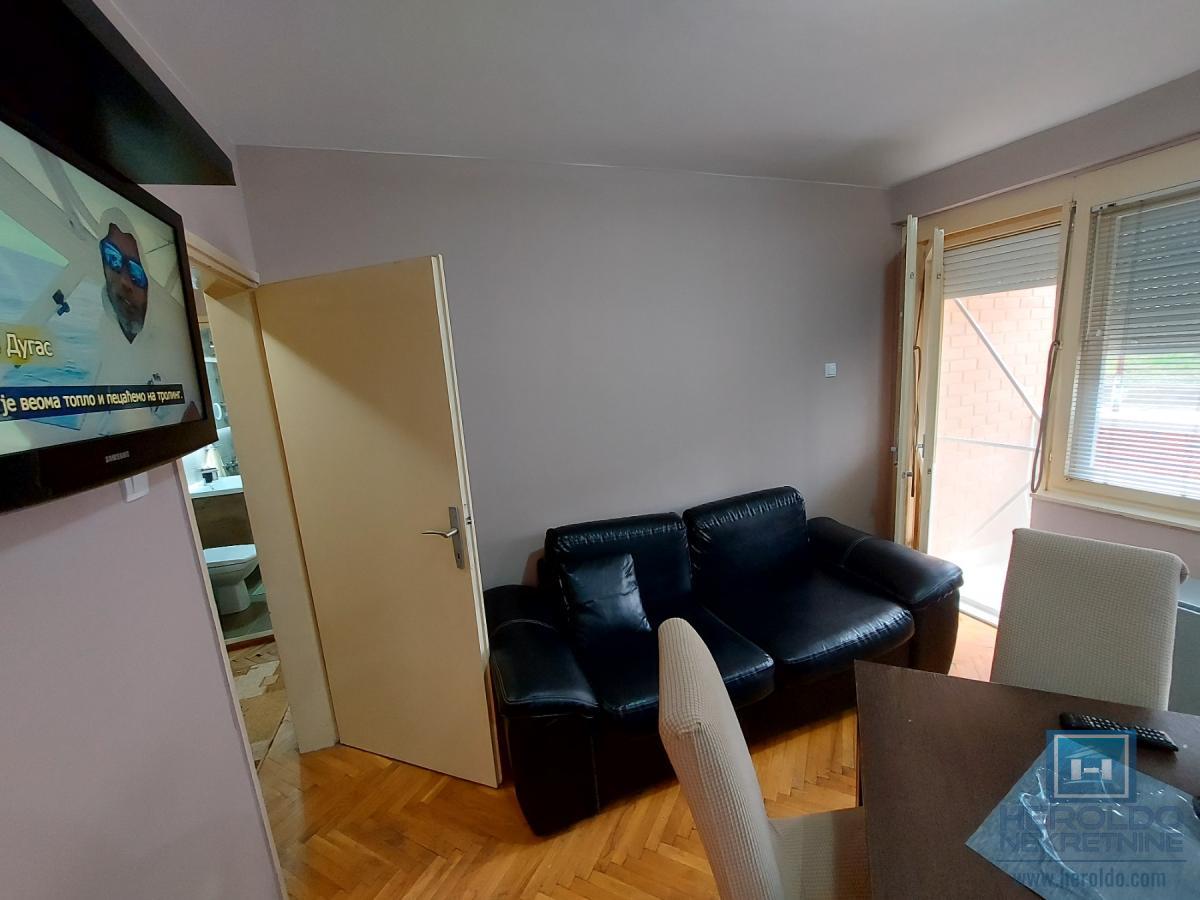 Jednoiposoban stan za izdavanje u naselju Tabane 4