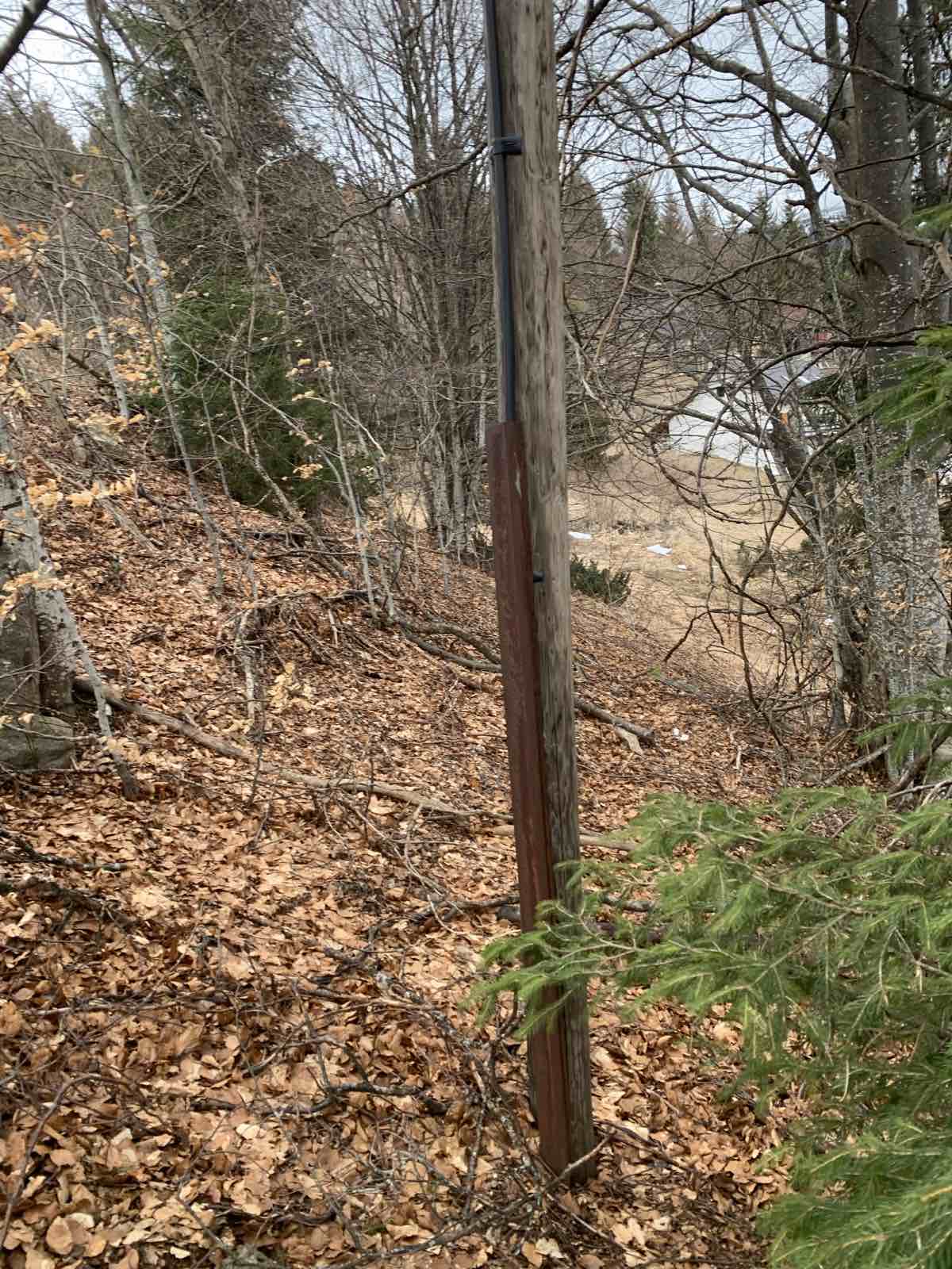 Plac na Kopaoniku u vikend naselju 6 3ari 4