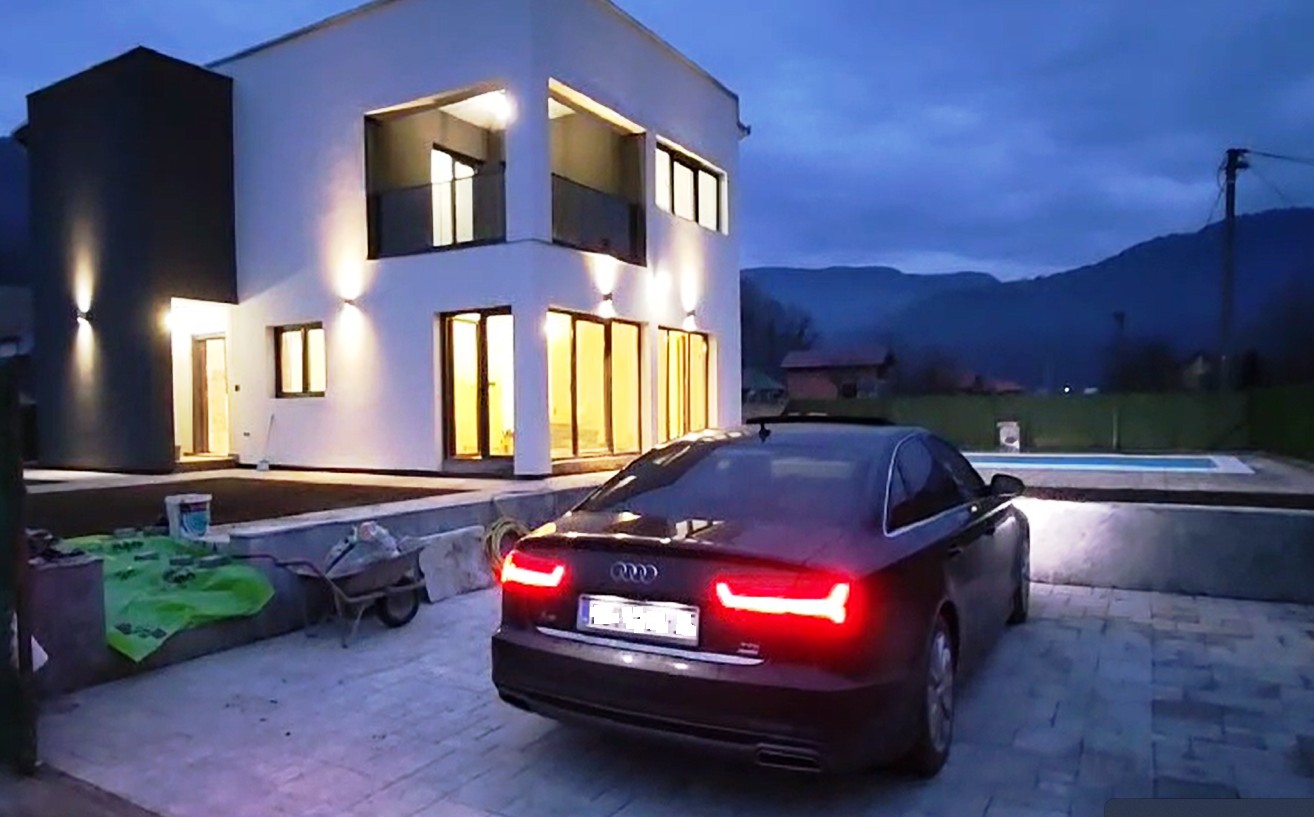 Na obali Drine  Lux Vila 130m2 1