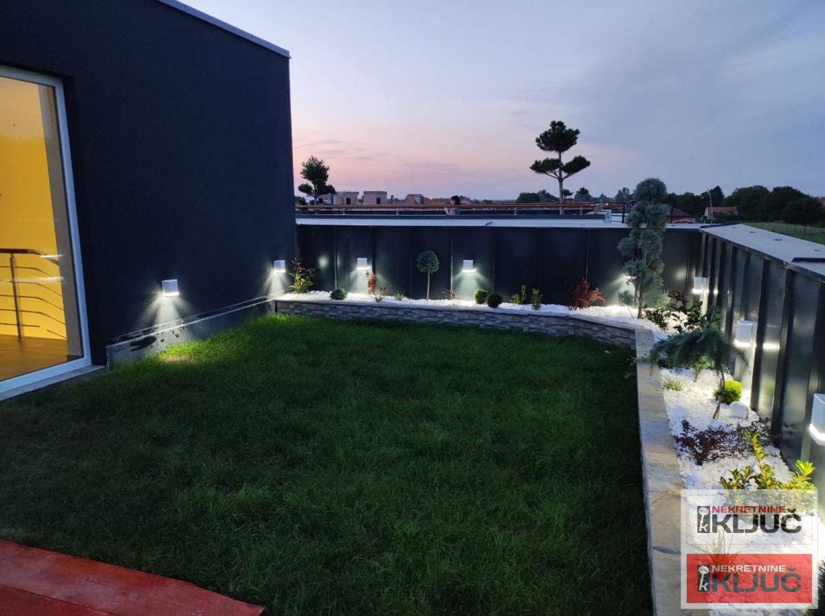 KOD NAJLON PIJACE, 146m2, Četvorosoban SMART HOME sa pdv 13