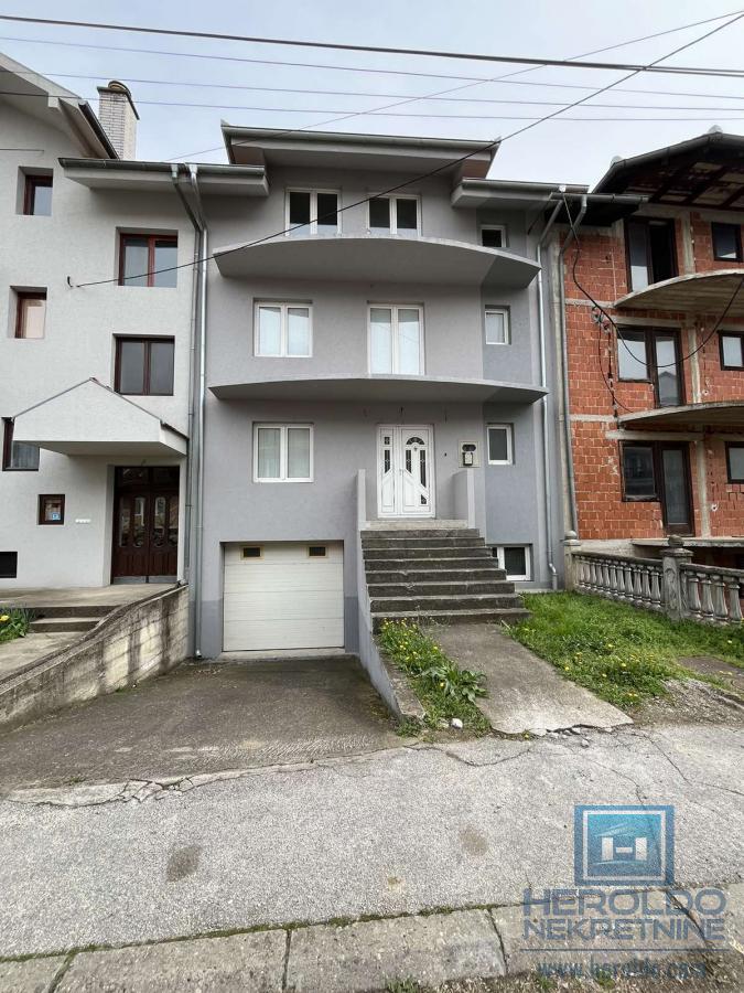 Kuća novijeg datuma kod Akva parka 2