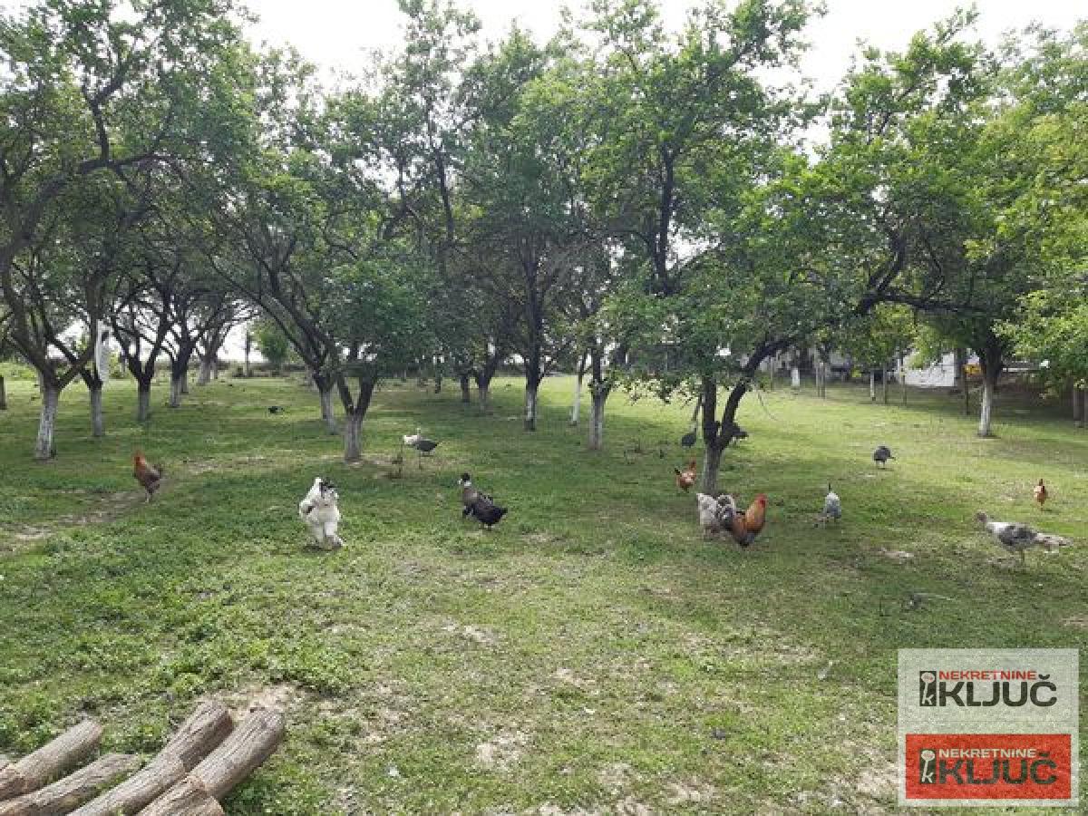 ČEREVIĆ, Objekat 334 m2 na Placu 1985m2, Seoski Turizam 16