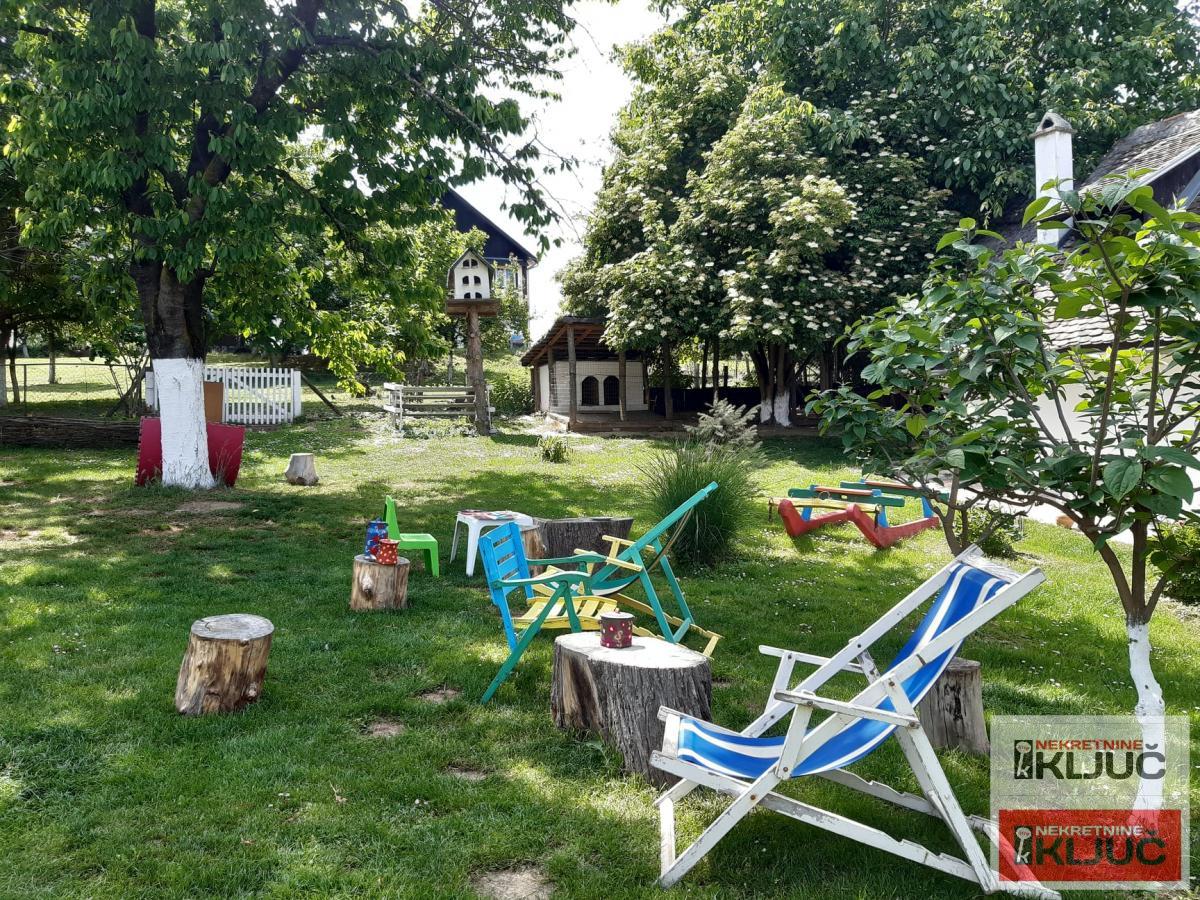 ČEREVIĆ, Objekat 334 m2 na Placu 1985m2, Seoski Turizam 19