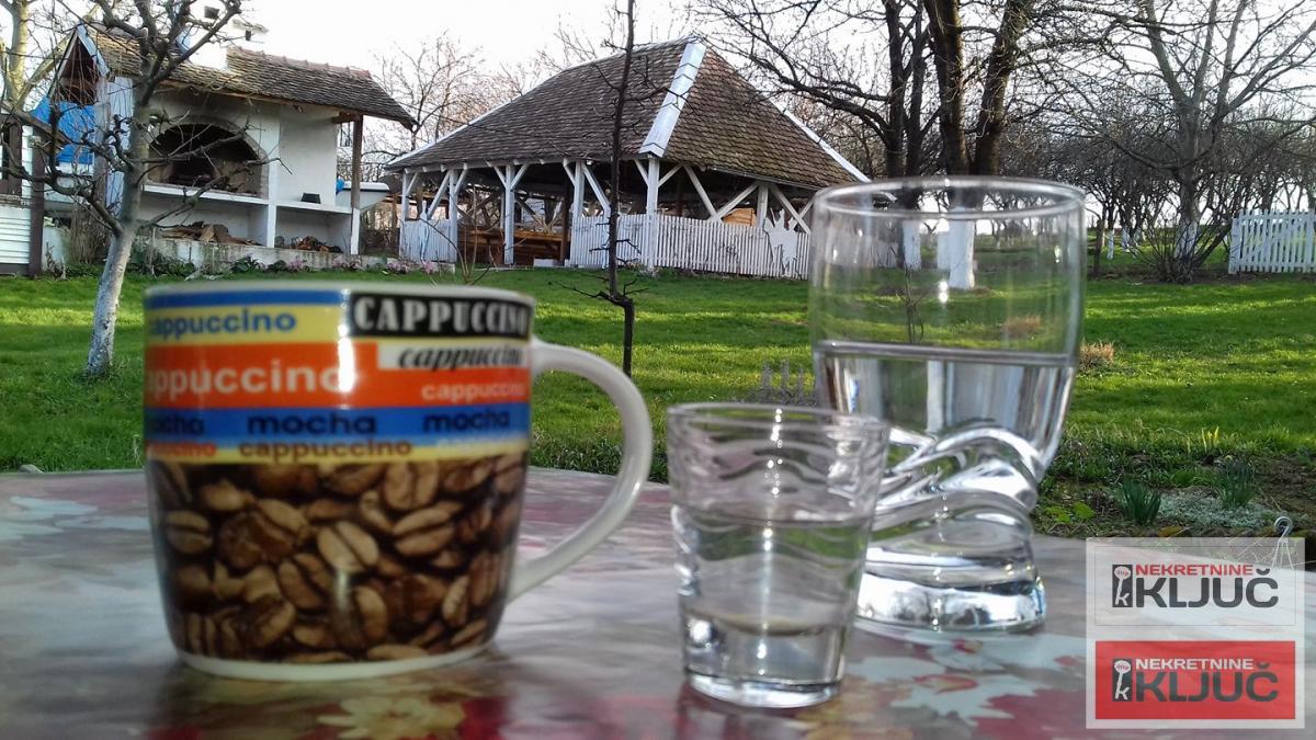 ČEREVIĆ, Objekat 334 m2 na Placu 1985m2, Seoski Turizam 7