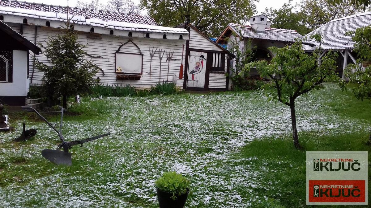 ČEREVIĆ, Objekat 334 m2 na Placu 1985m2, Seoski Turizam 8