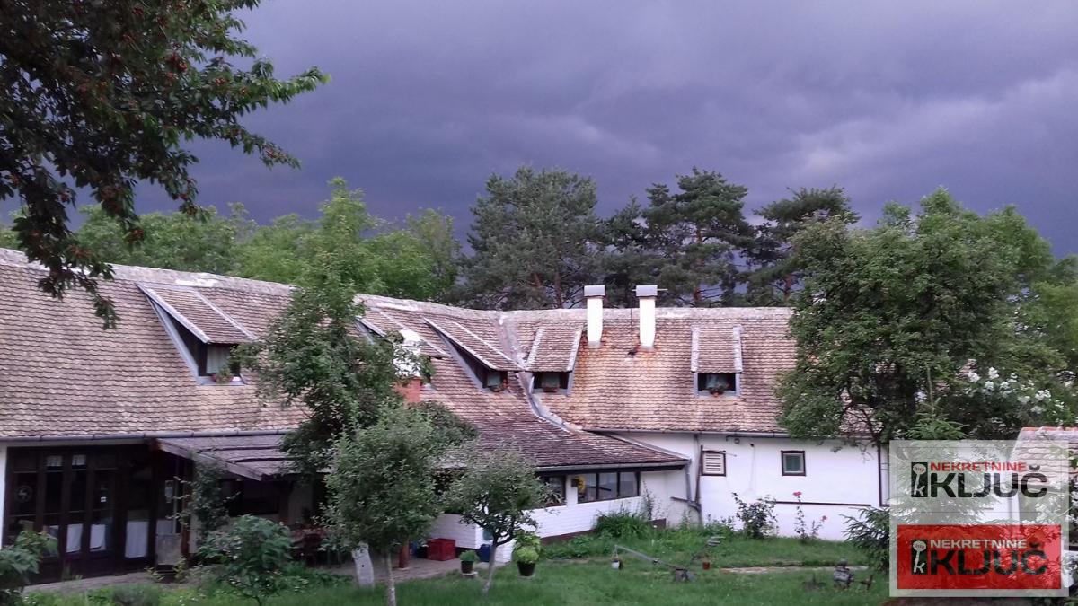 ČEREVIĆ, Objekat 334 m2 na Placu 1985m2, Seoski Turizam 9