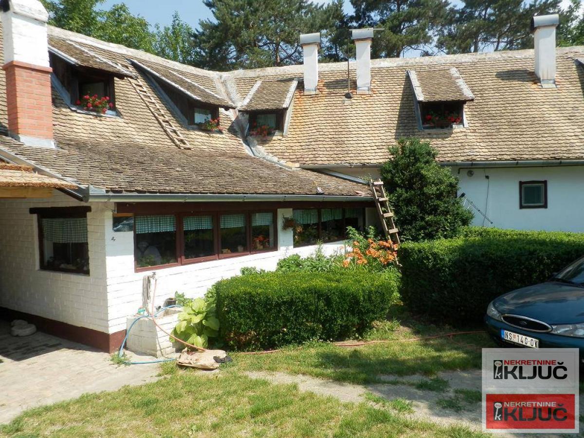 ČEREVIĆ, Objekat 334 m2 na Placu 1985m2, Seoski Turizam 24