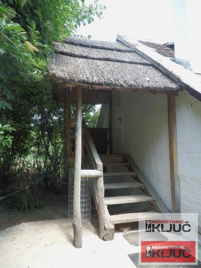 ČEREVIĆ, Objekat 334 m2 na Placu 1985m2, Seoski Turizam 25