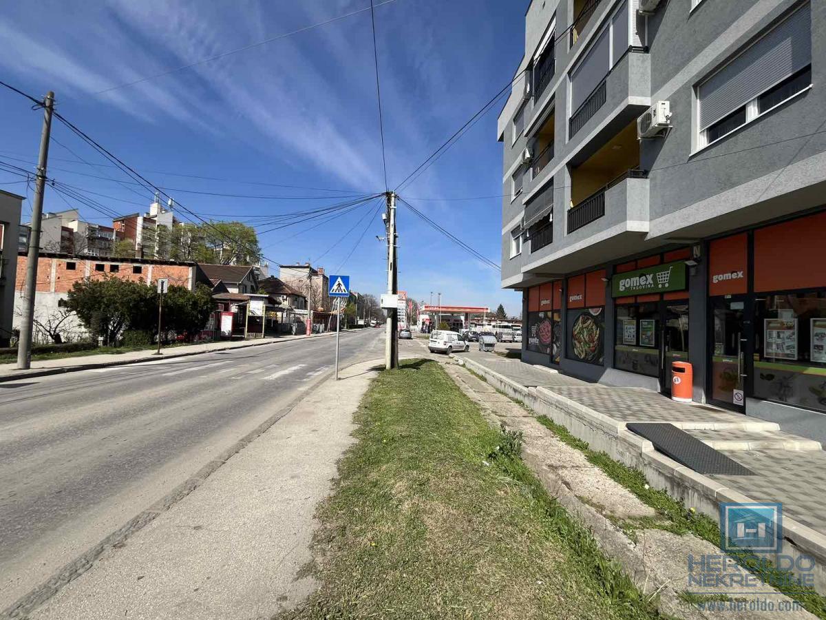 Retko u ponudi nov lokal u centru Jagodine 5