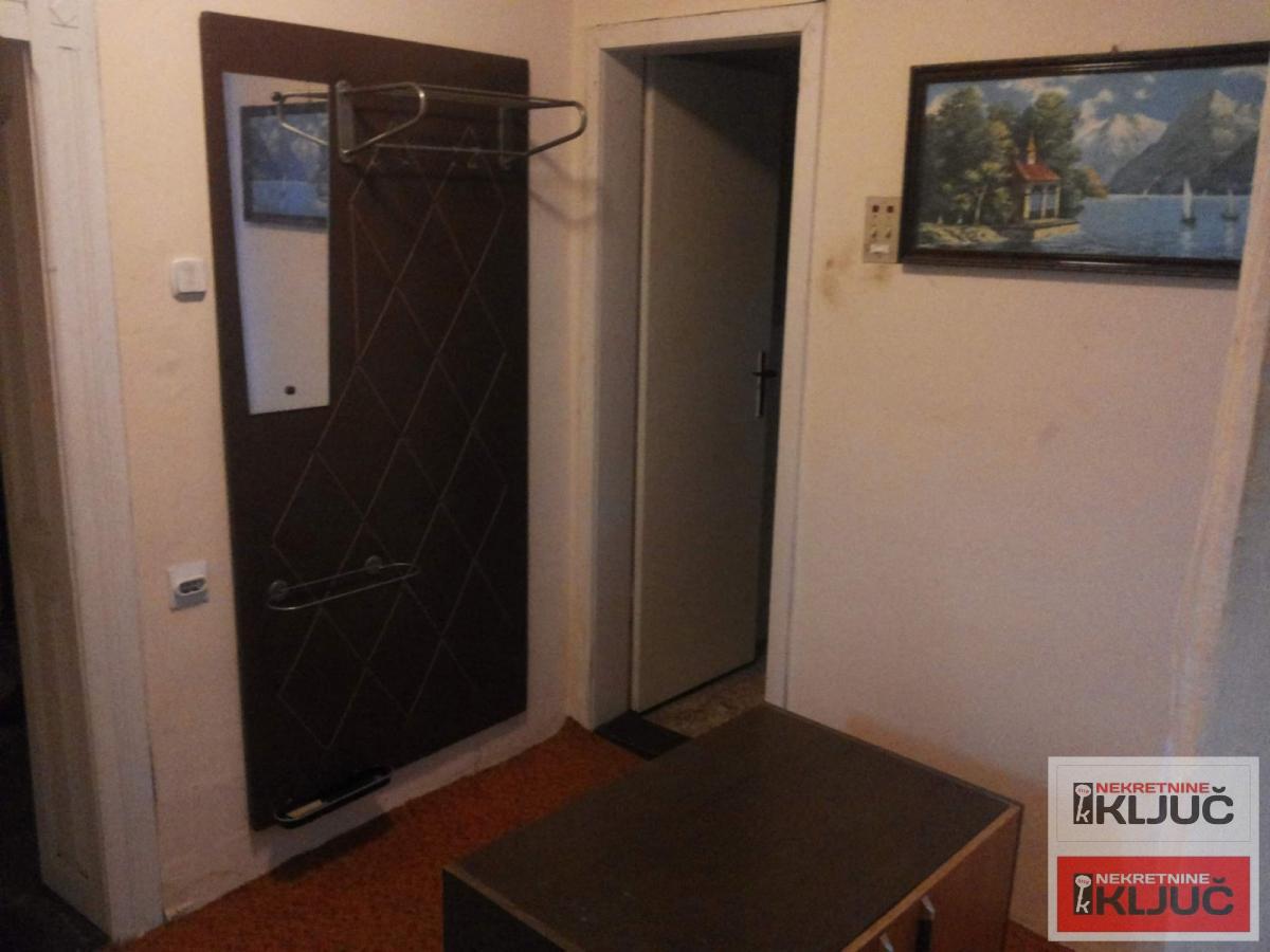 Beočin,kuća, 74 m2, Uknjižena! 6