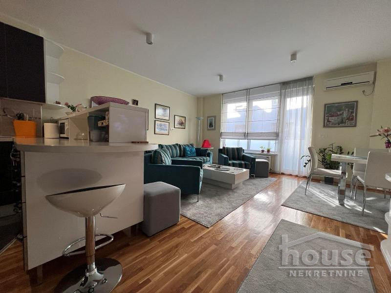 Stanovi,NOVI SAD,CENTAR 84m2,1300€ , ID: 9115004 4