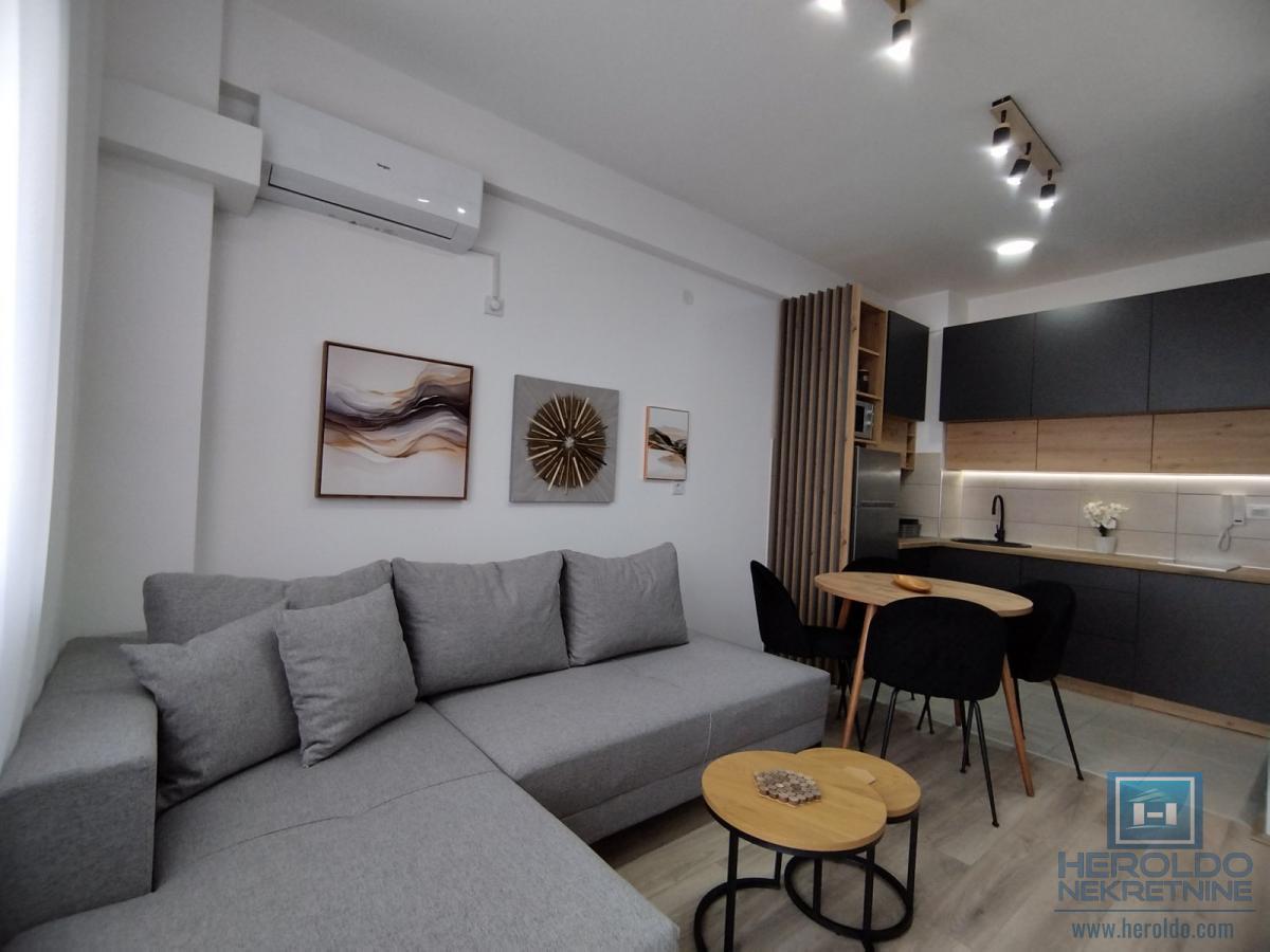 Stan kod Akva parka 3