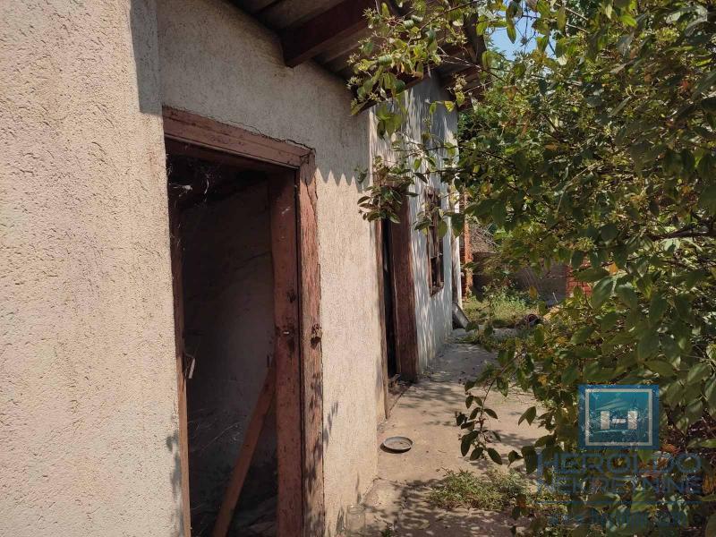 Stara kuća za rušenje 4