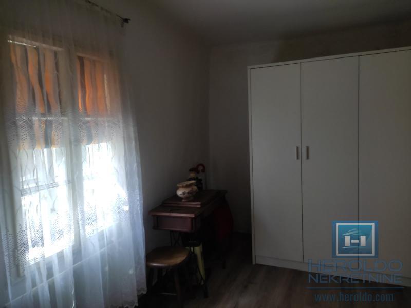 Stara kuća za rušenje 8