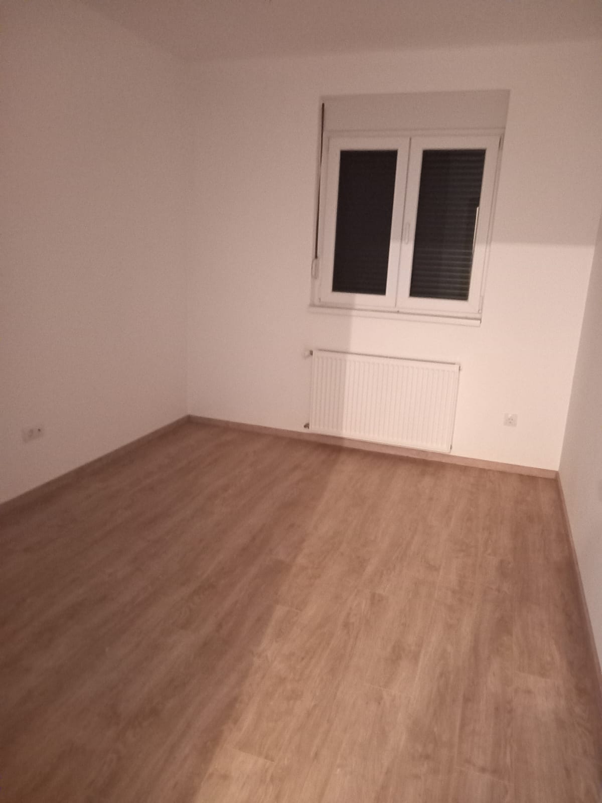 Nov stan u mirnom  centralnom delu Mladenovca 4