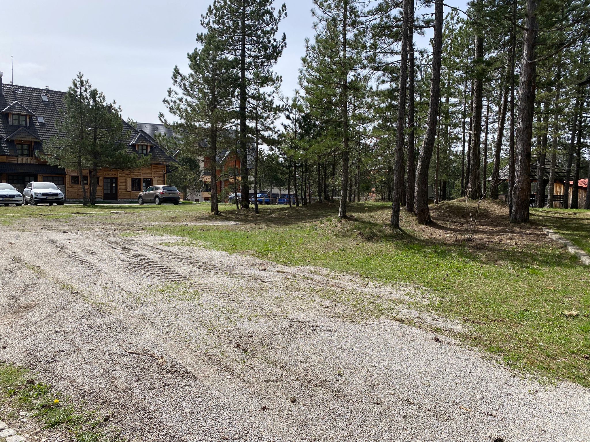 Ravan plac na Tari 2