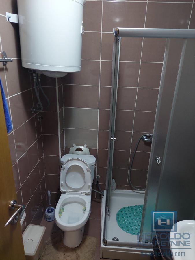 Prelep jednosoban stan u apartmanskom naselju Zlatiborski konaci 5