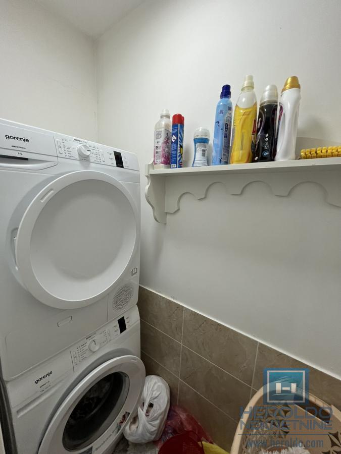 Luksuzan penthouse u širem centru Jagodine 21