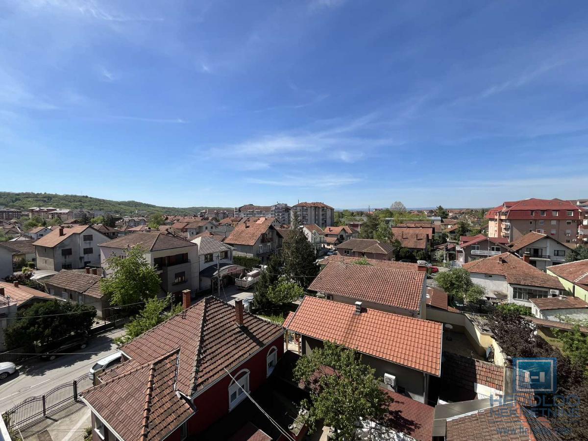Luksuzan penthouse u širem centru Jagodine 15