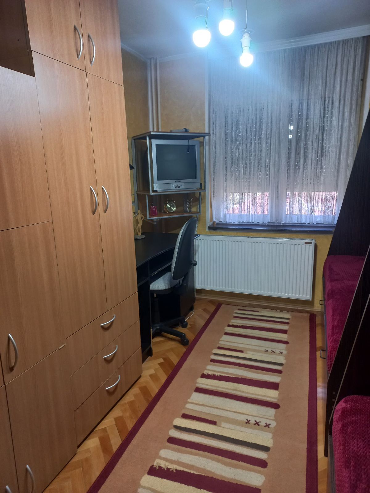 Izdajem stan na pocetku Vizantijskog bulevara  park Svetog Save  5